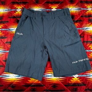 Huk Next Level Fishing Performance Shorts Men's Medium 32x10 Blue Camp Outdoors